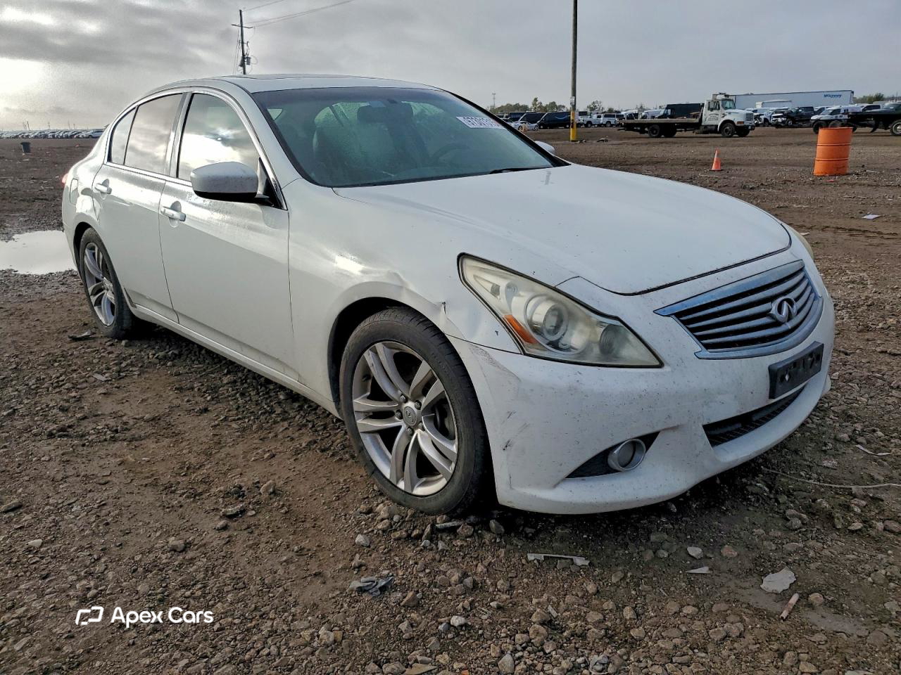 Infiniti G 2011