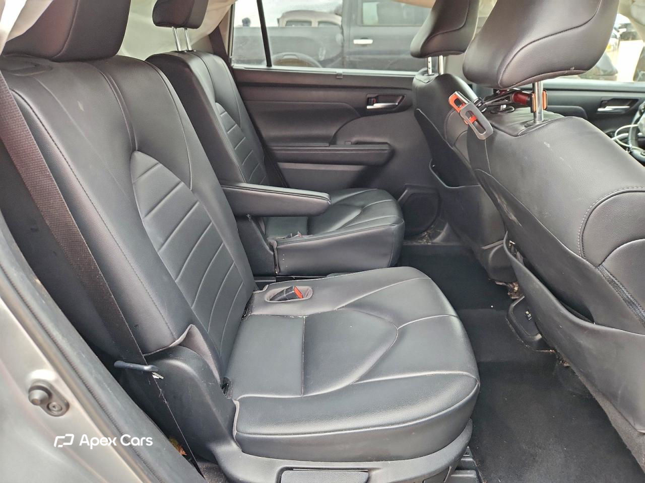 Toyota Highlander 2020