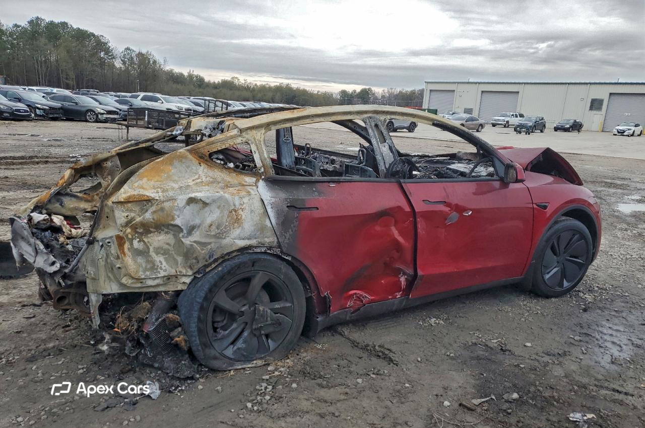Tesla Model Y 2026