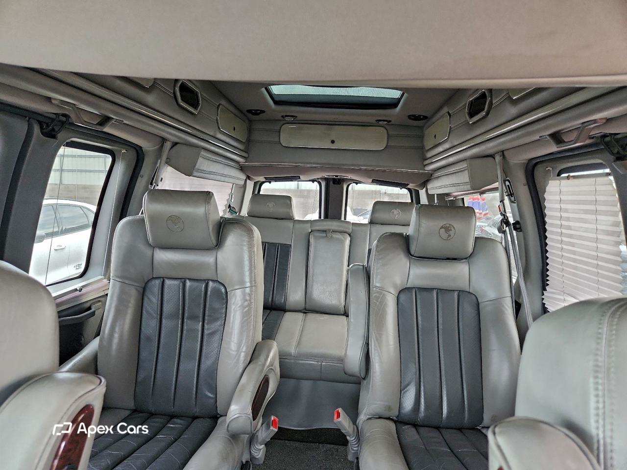 GMC Savana 2012