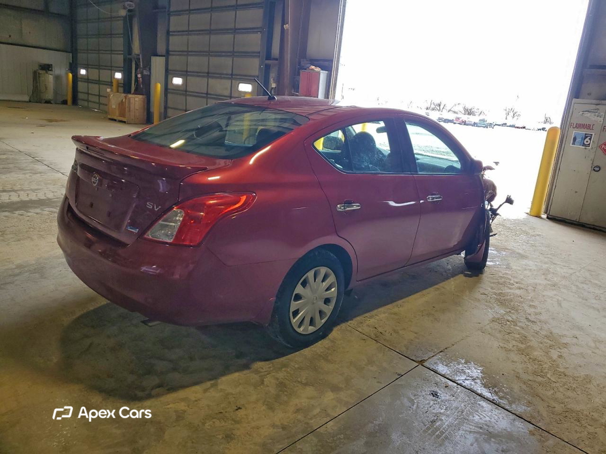 Nissan Versa 2014