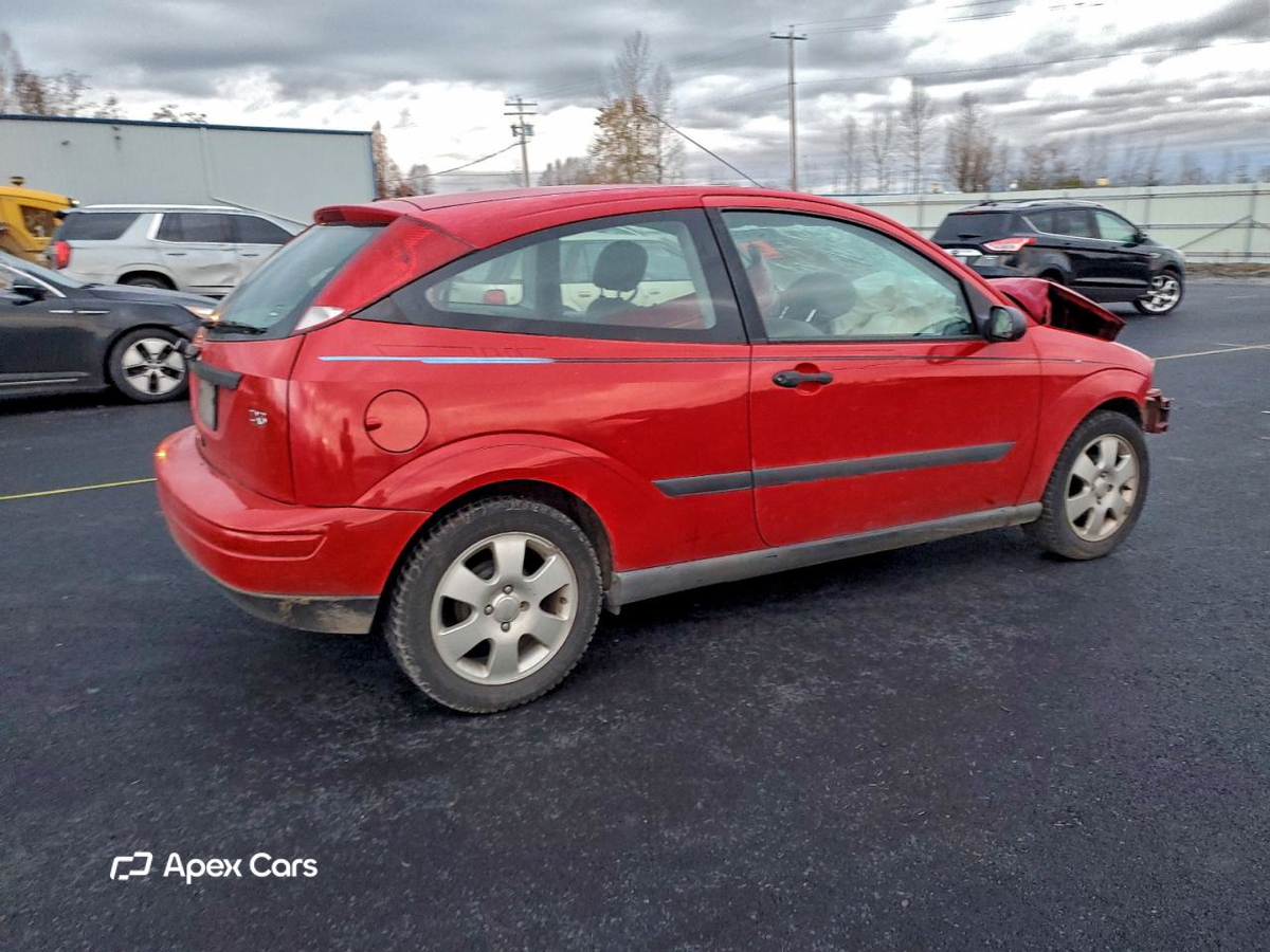 Ford Focus 2000