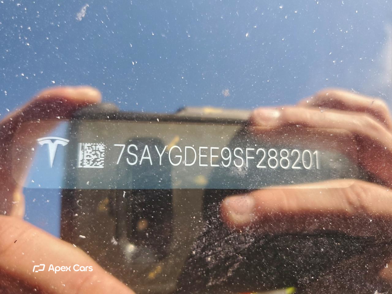 Tesla Model Y 2025