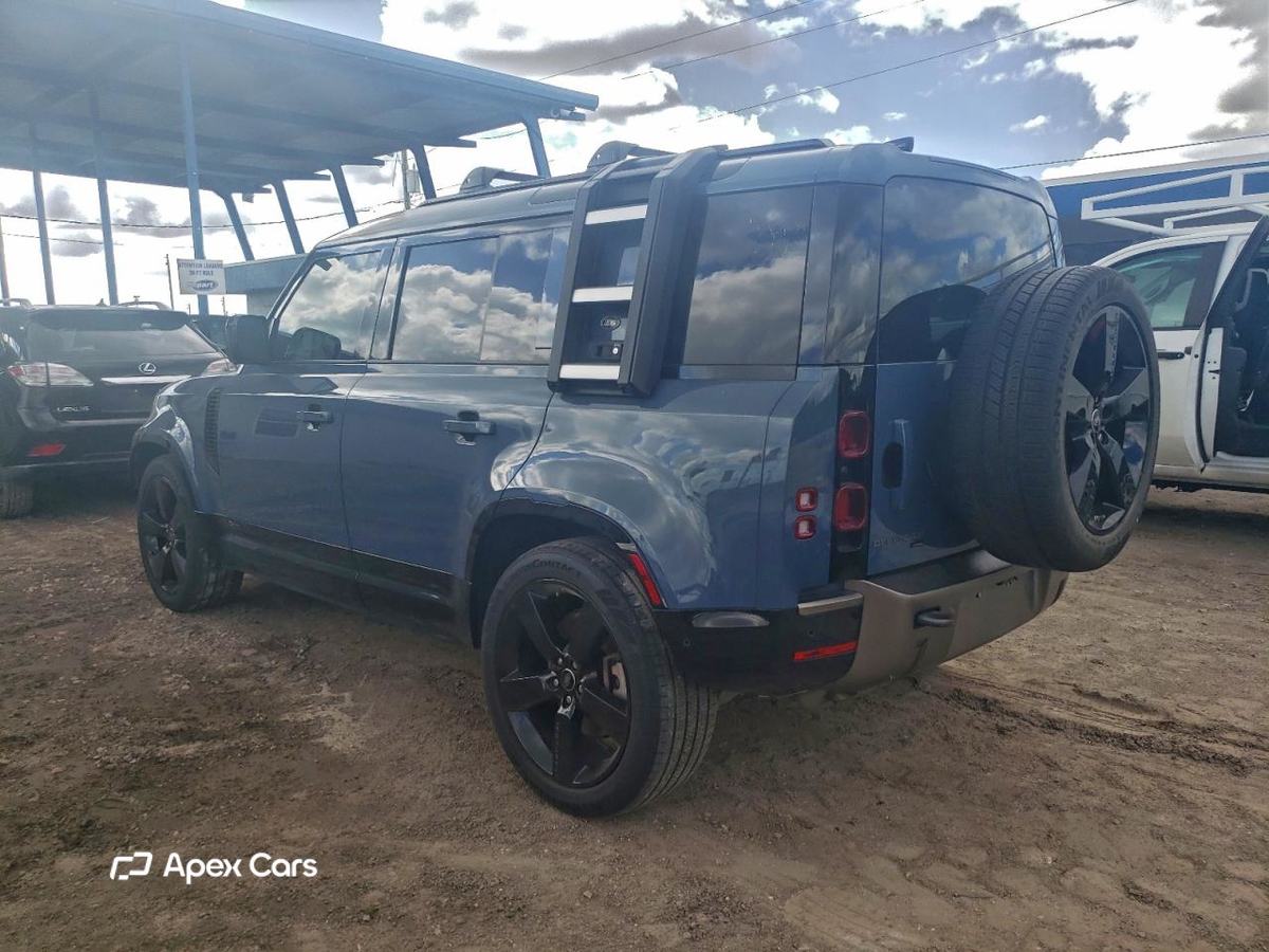 Land Rover Defender 2021