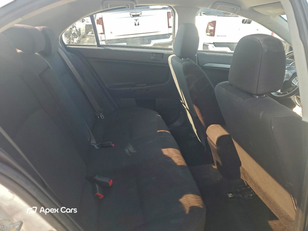Mitsubishi Lancer 2015
