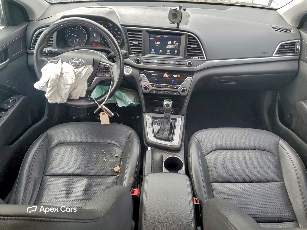 Hyundai Elantra 2017