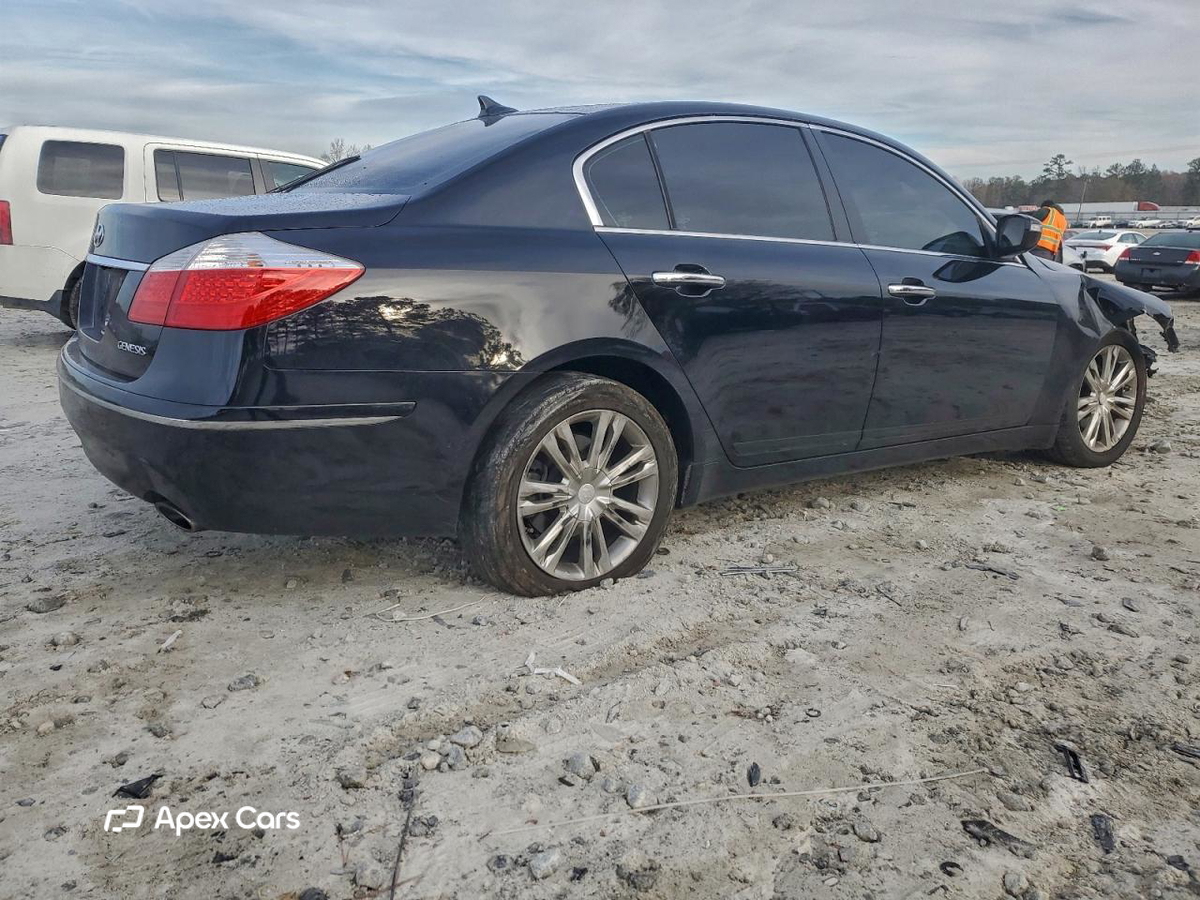 Hyundai Genesis 2010