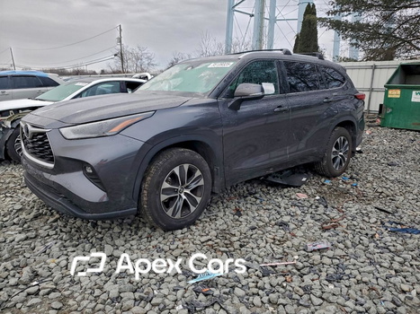 Toyota Highlander 2022 - Image 1 of 13