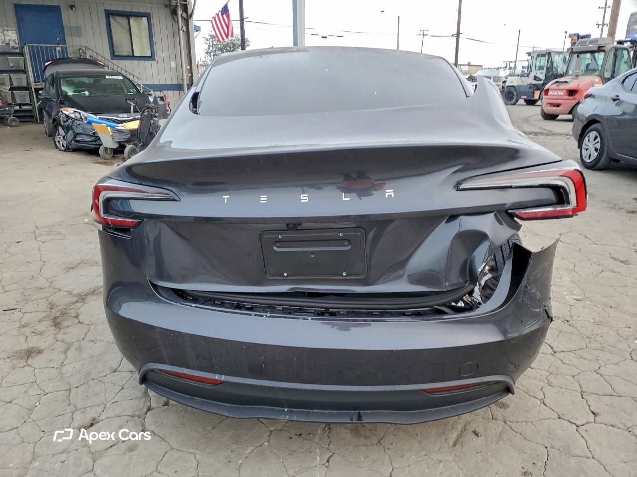 Tesla Model 3 2025