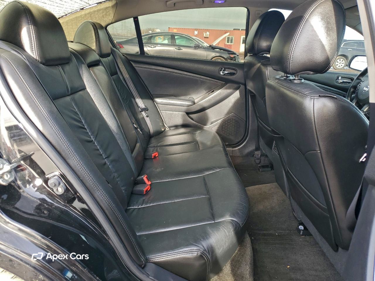 Nissan Altima 2011