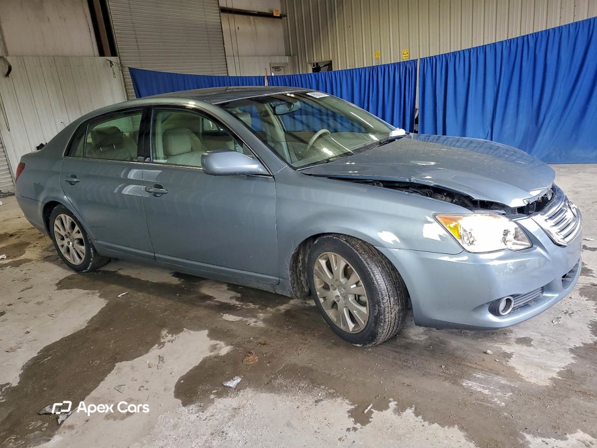 Toyota Avalon 2010