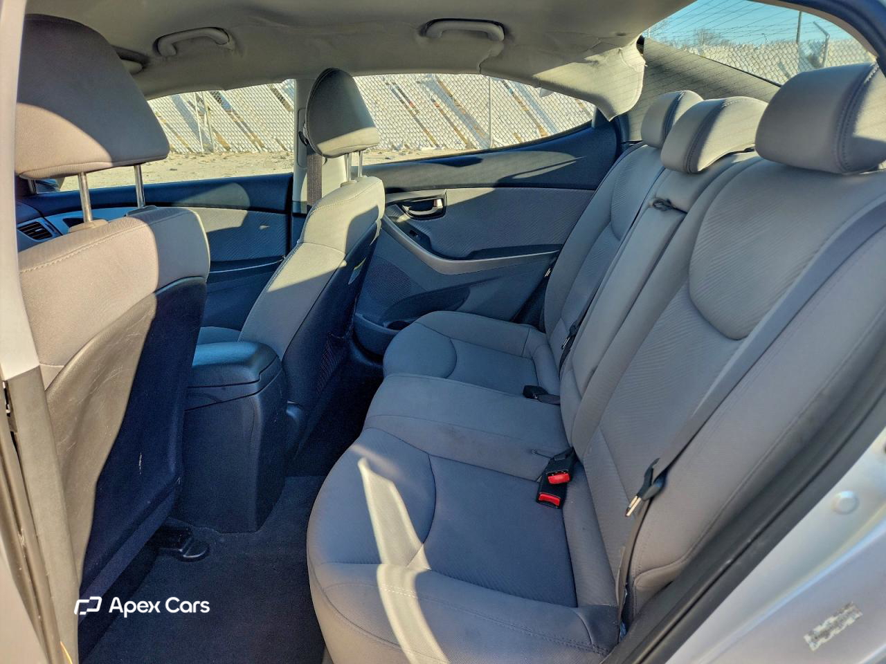 Hyundai Elantra 2012