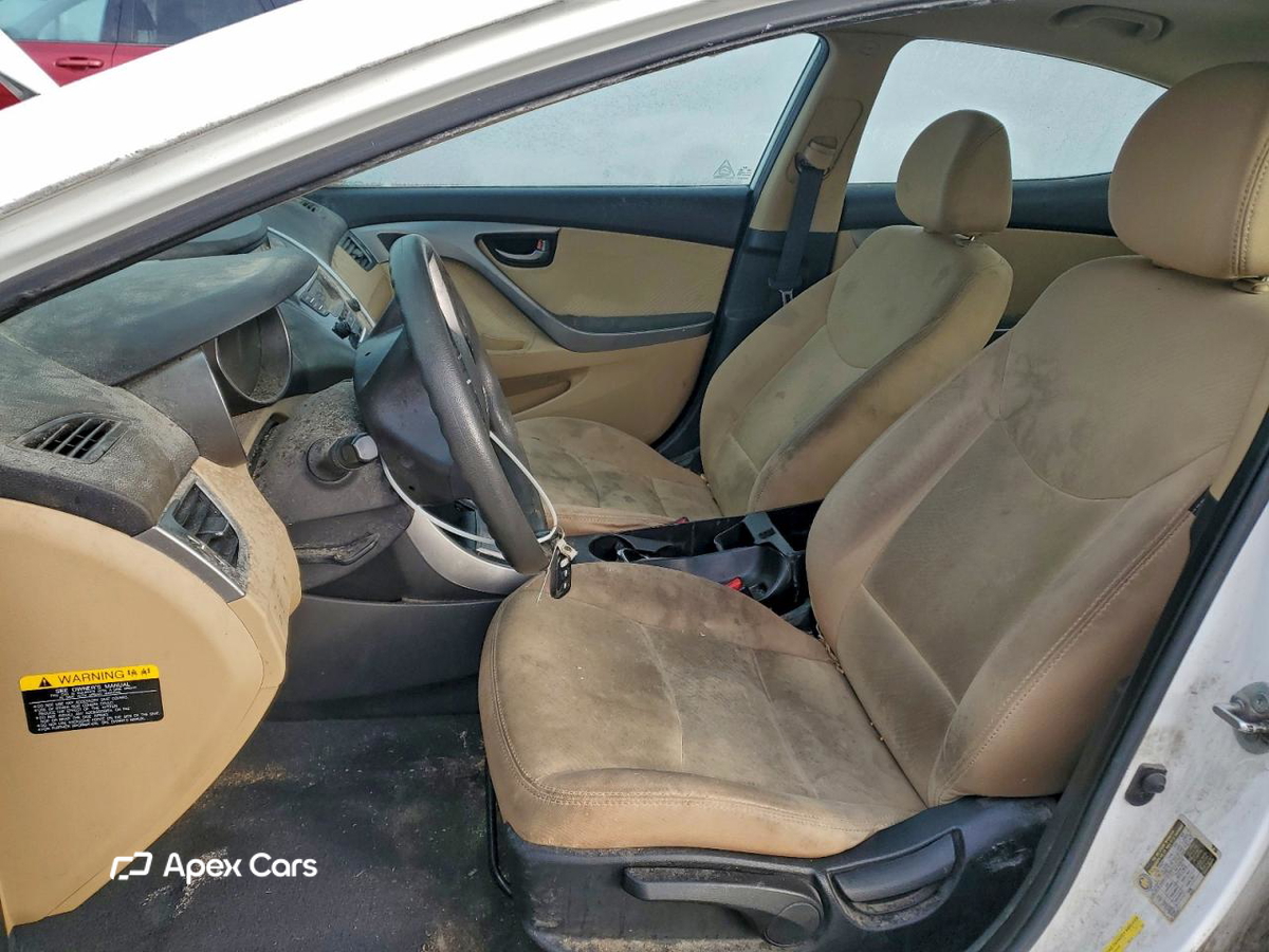 Hyundai Elantra 2013