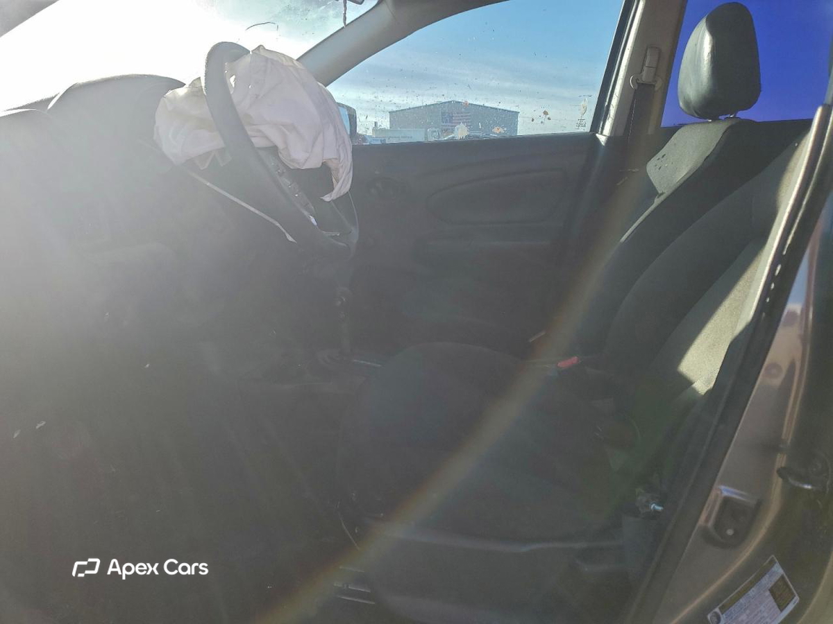 Nissan Versa 2019