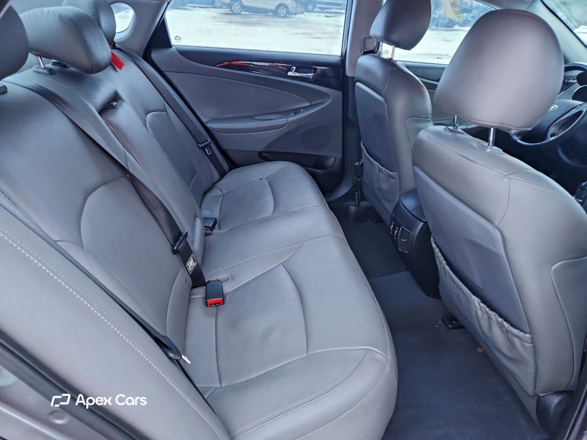 Hyundai Sonata 2013