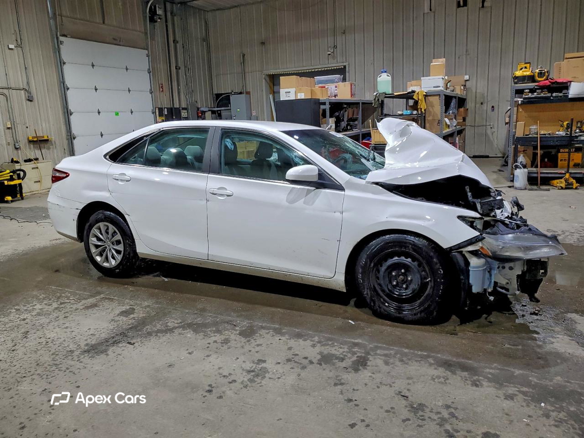 Toyota Camry 2016