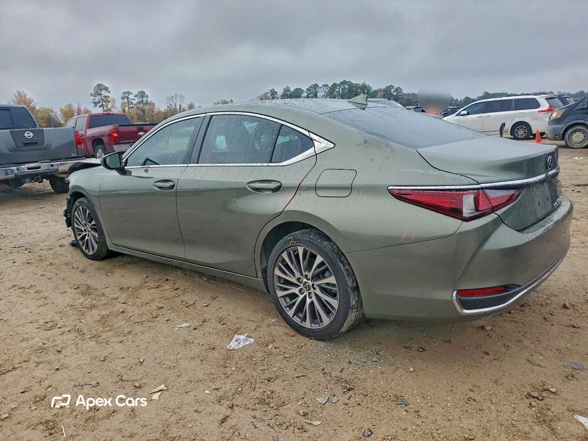Lexus ES 2021