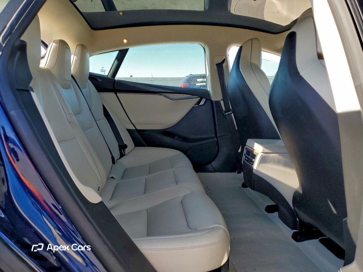 Tesla Model S 2018