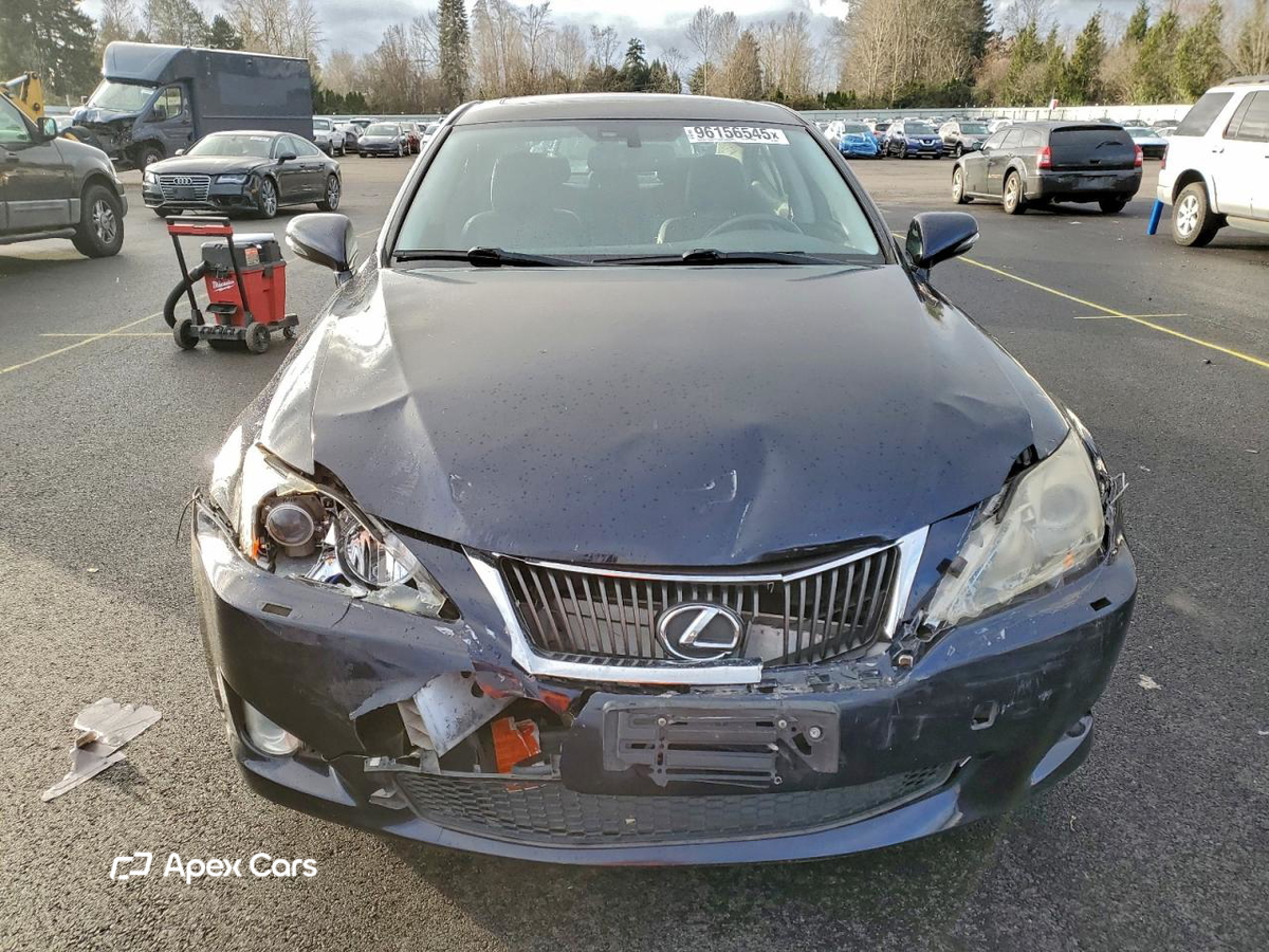Lexus IS 2010