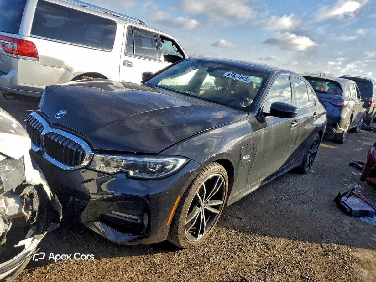 BMW Series 3 2022