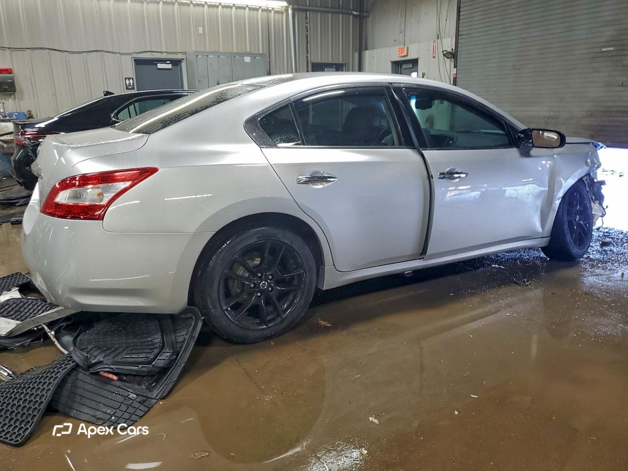 Nissan Maxima 2011