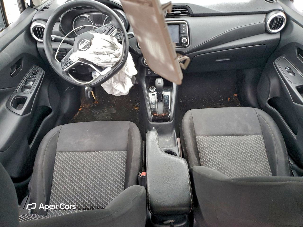 Nissan Versa 2021