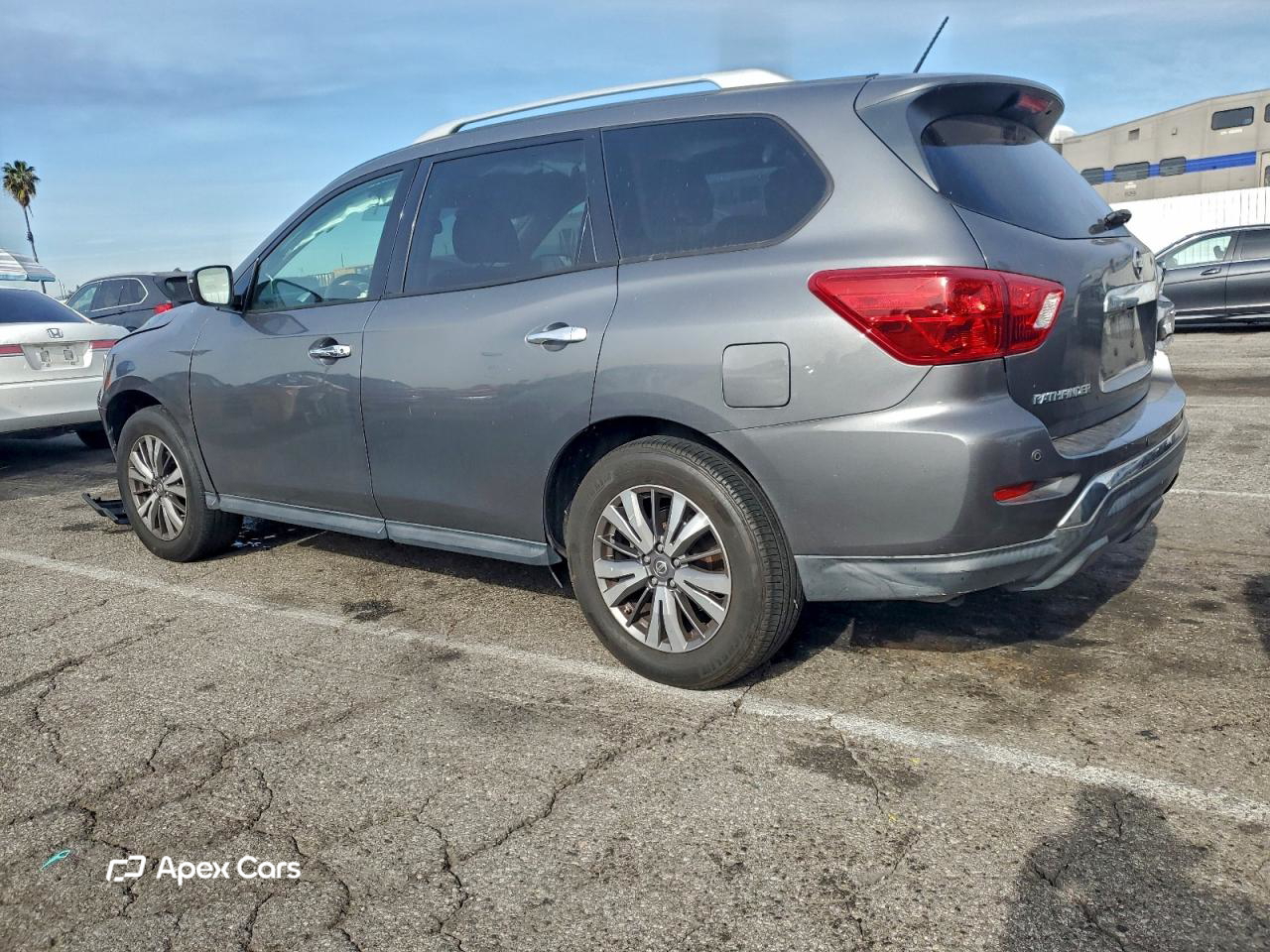Nissan Pathfinder 2018