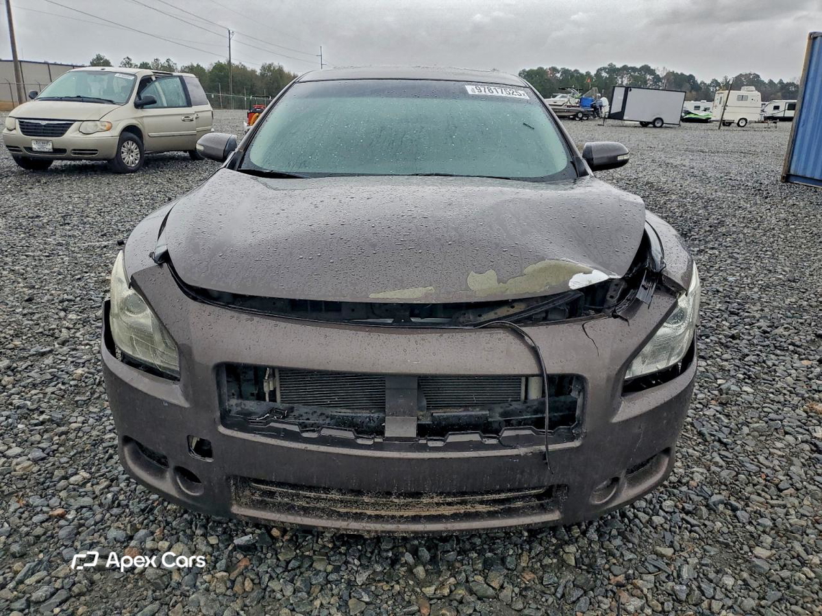 Nissan Maxima 2012
