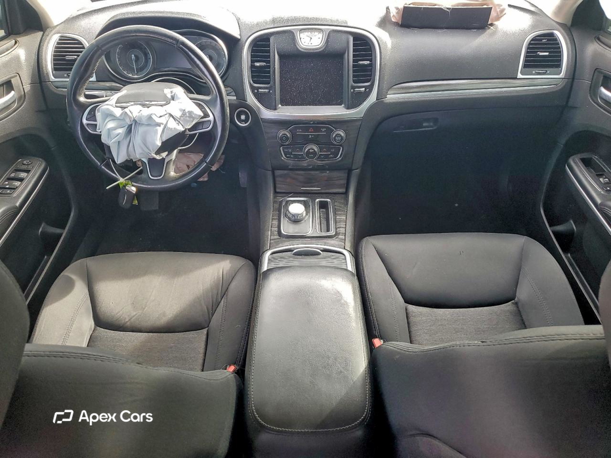 Chrysler 300 2019