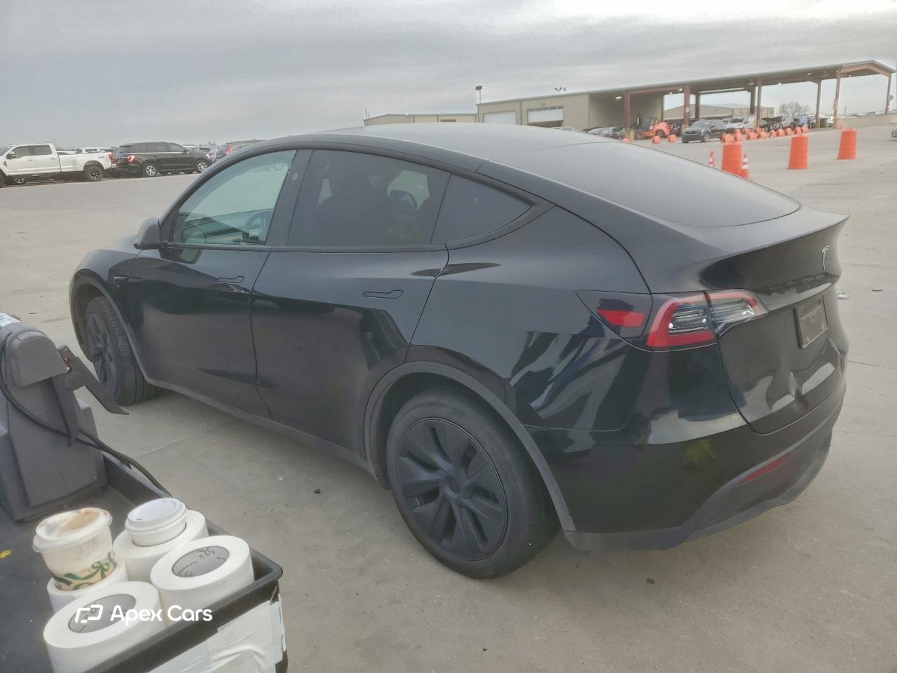 Tesla Model Y 2024