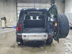 Land Rover Defender 2024