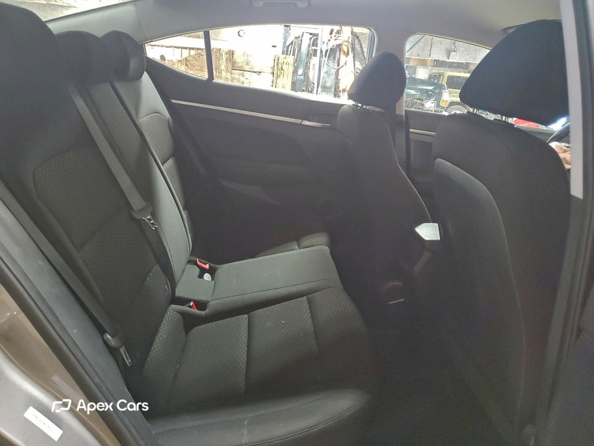 Hyundai Elantra 2020
