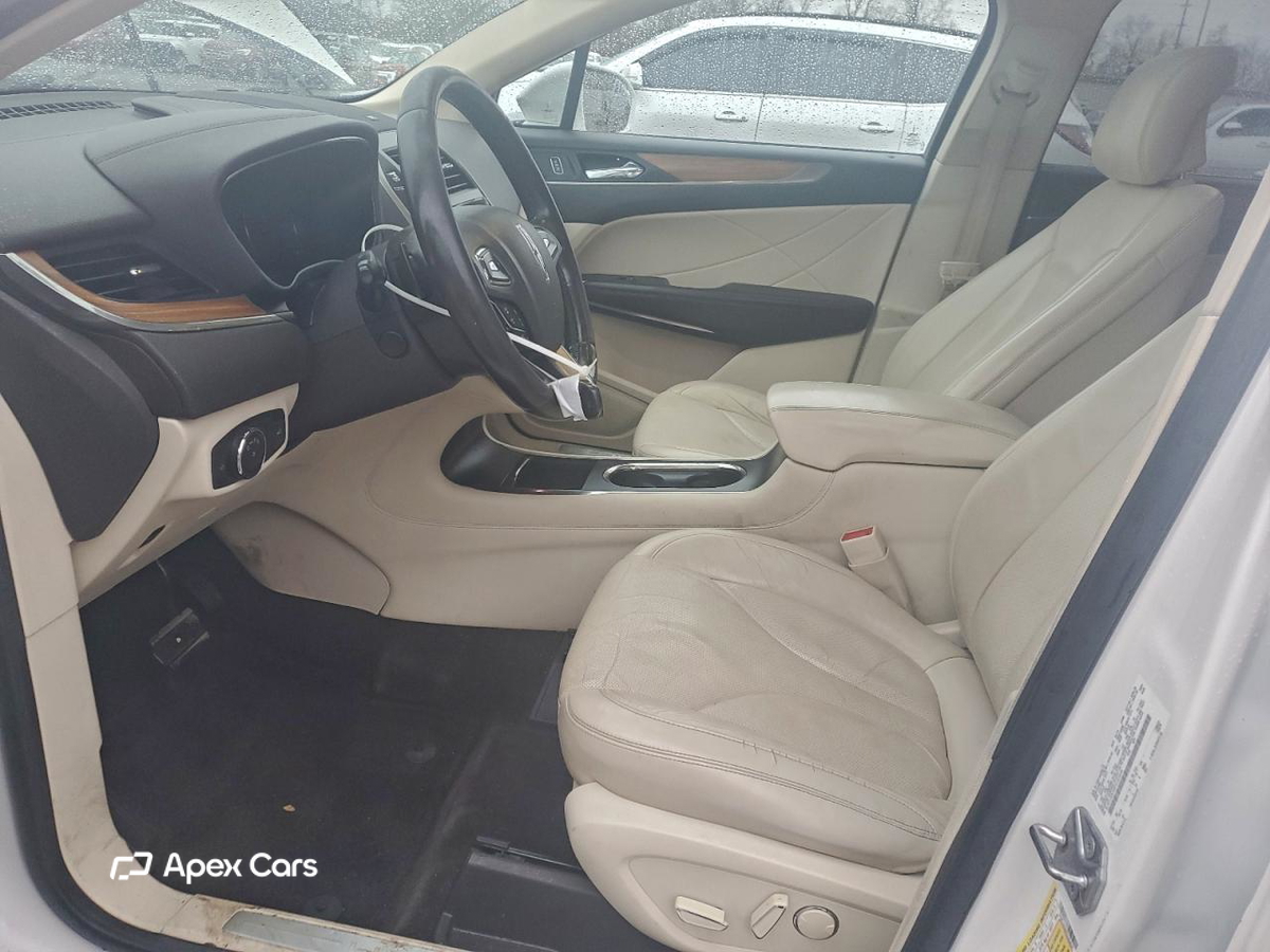Lincoln MKC 2015