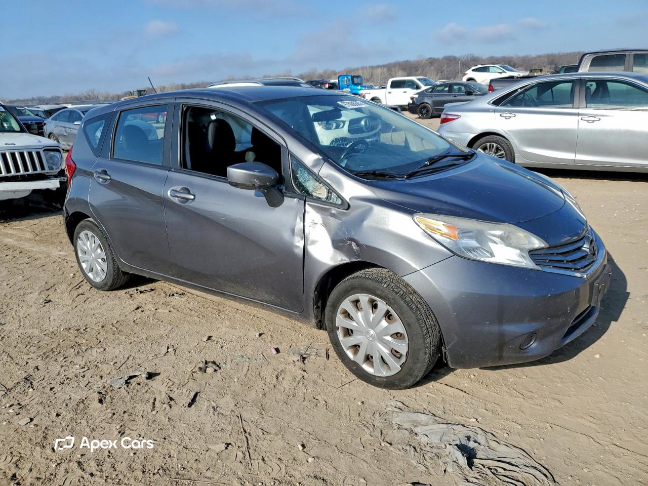 Nissan Versa 2016