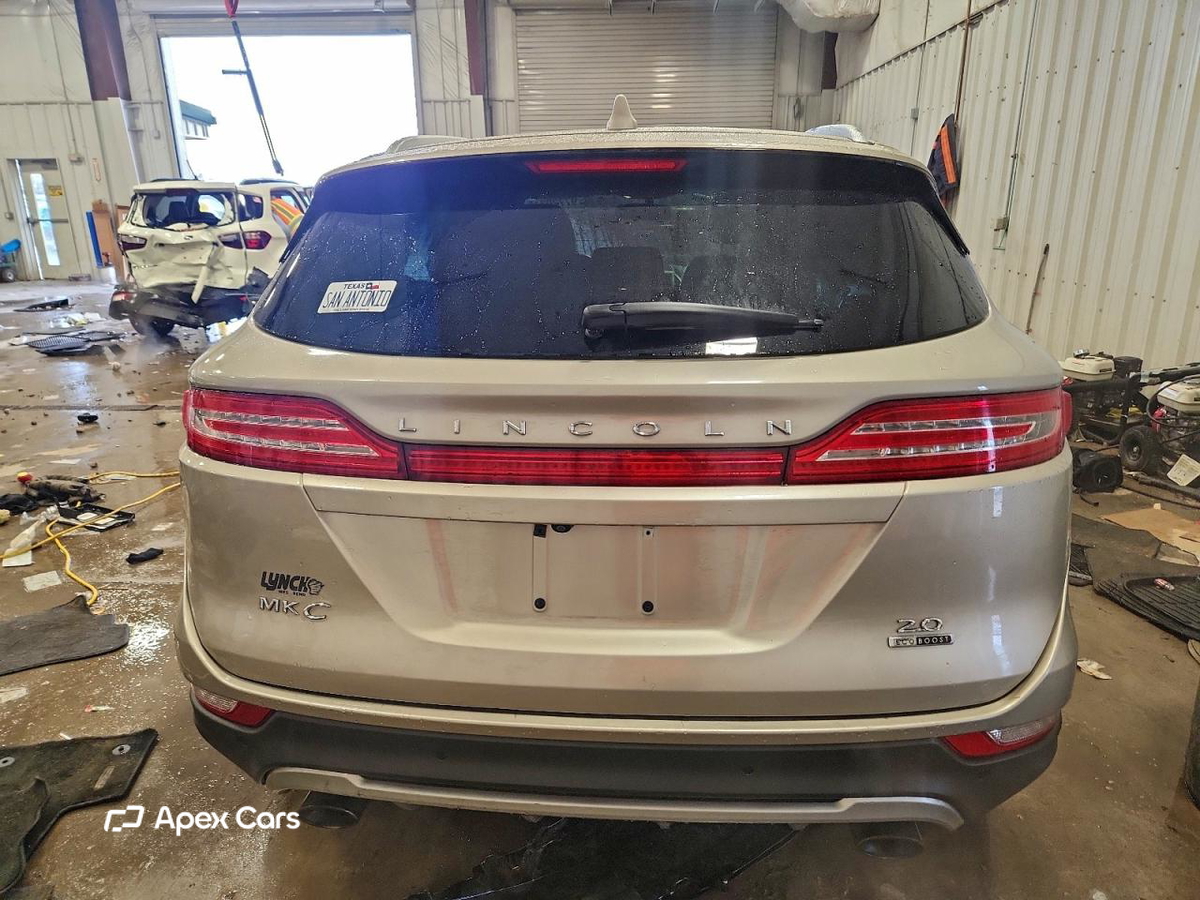 Lincoln MKC 2015