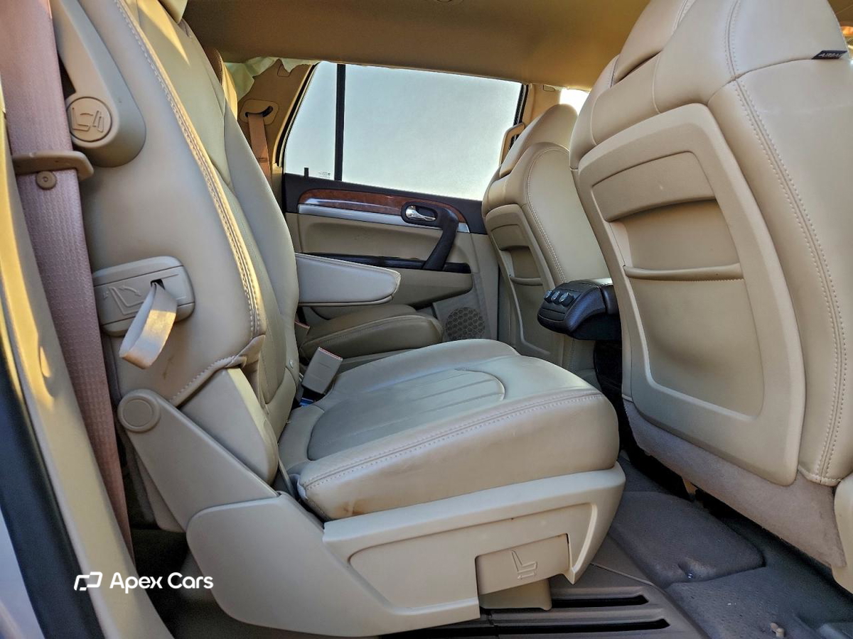Buick Enclave 2011