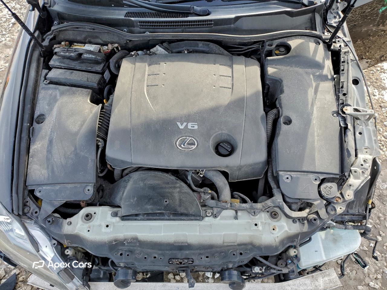 Lexus IS 2013
