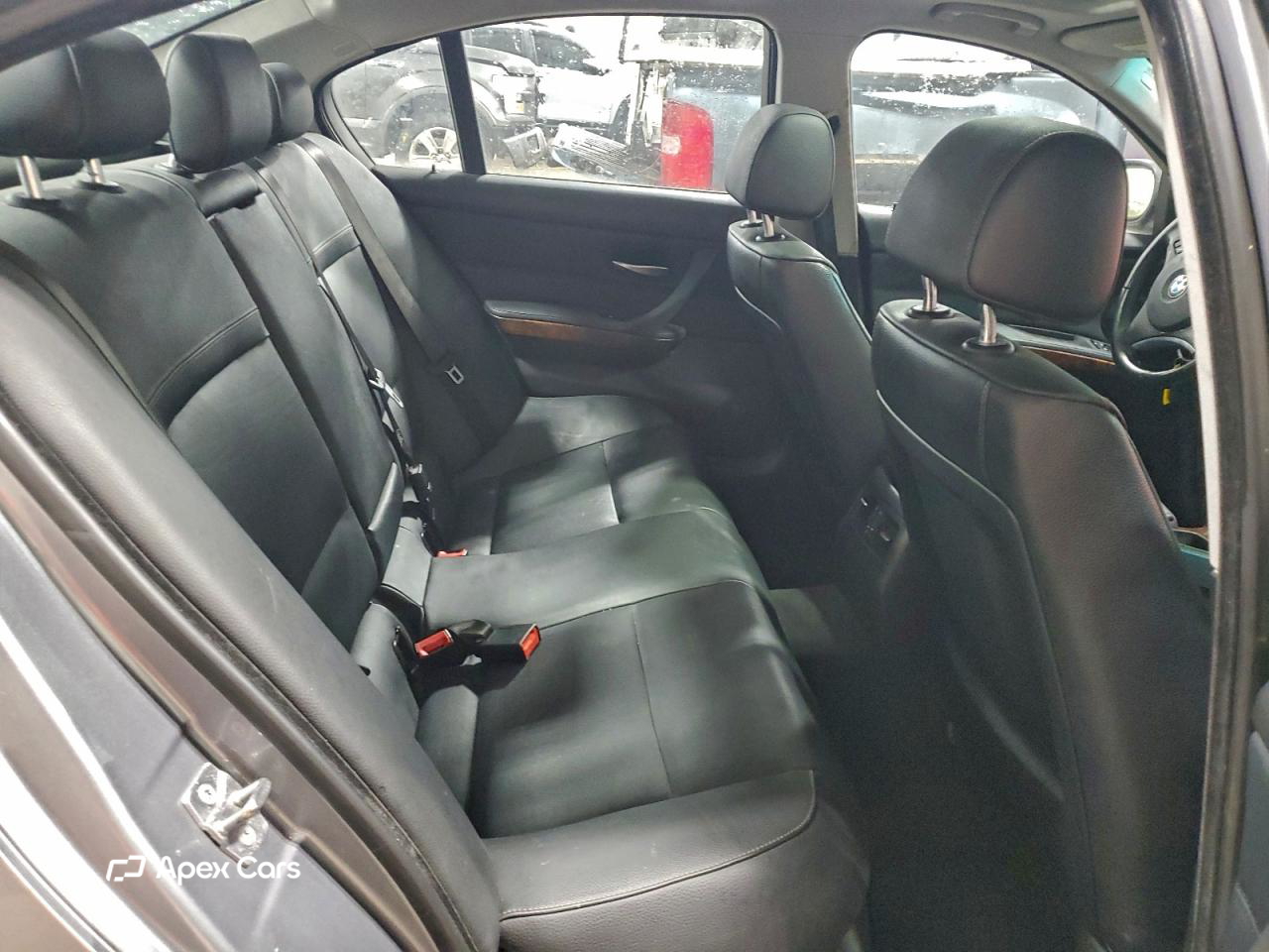 BMW Series 3 2010