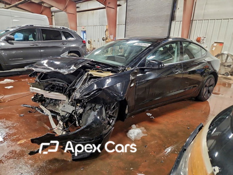 Tesla Model 3 2021 - Image 1 of 13