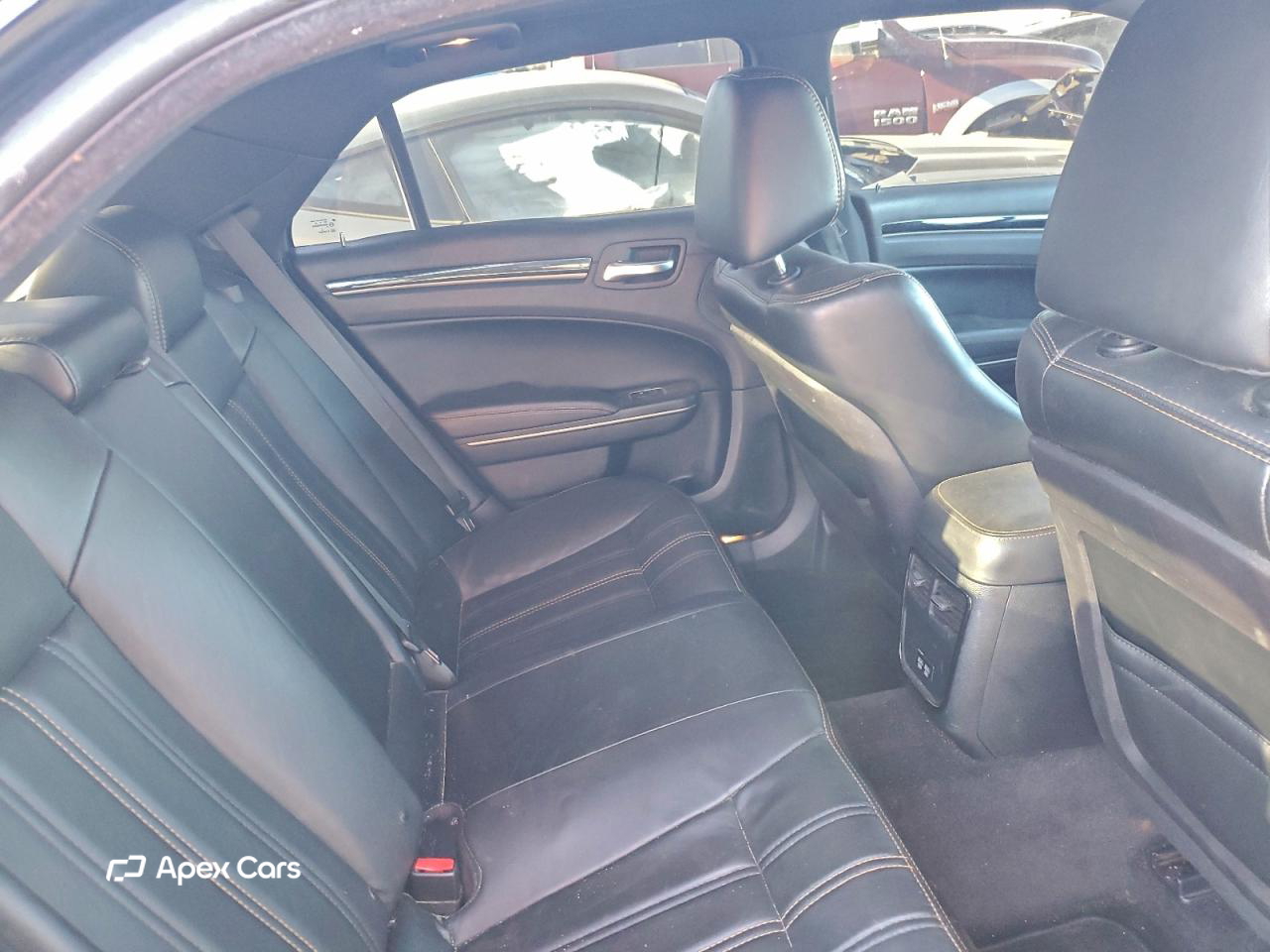 Chrysler 300 2016