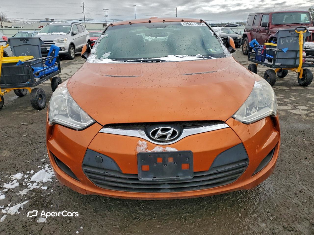 Hyundai Veloster 2013