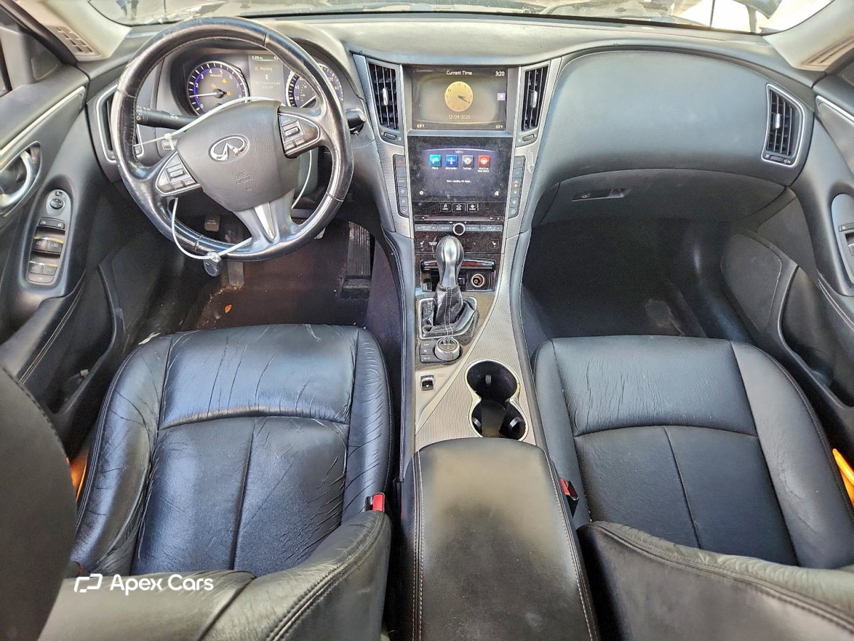 Infiniti Q50 2015