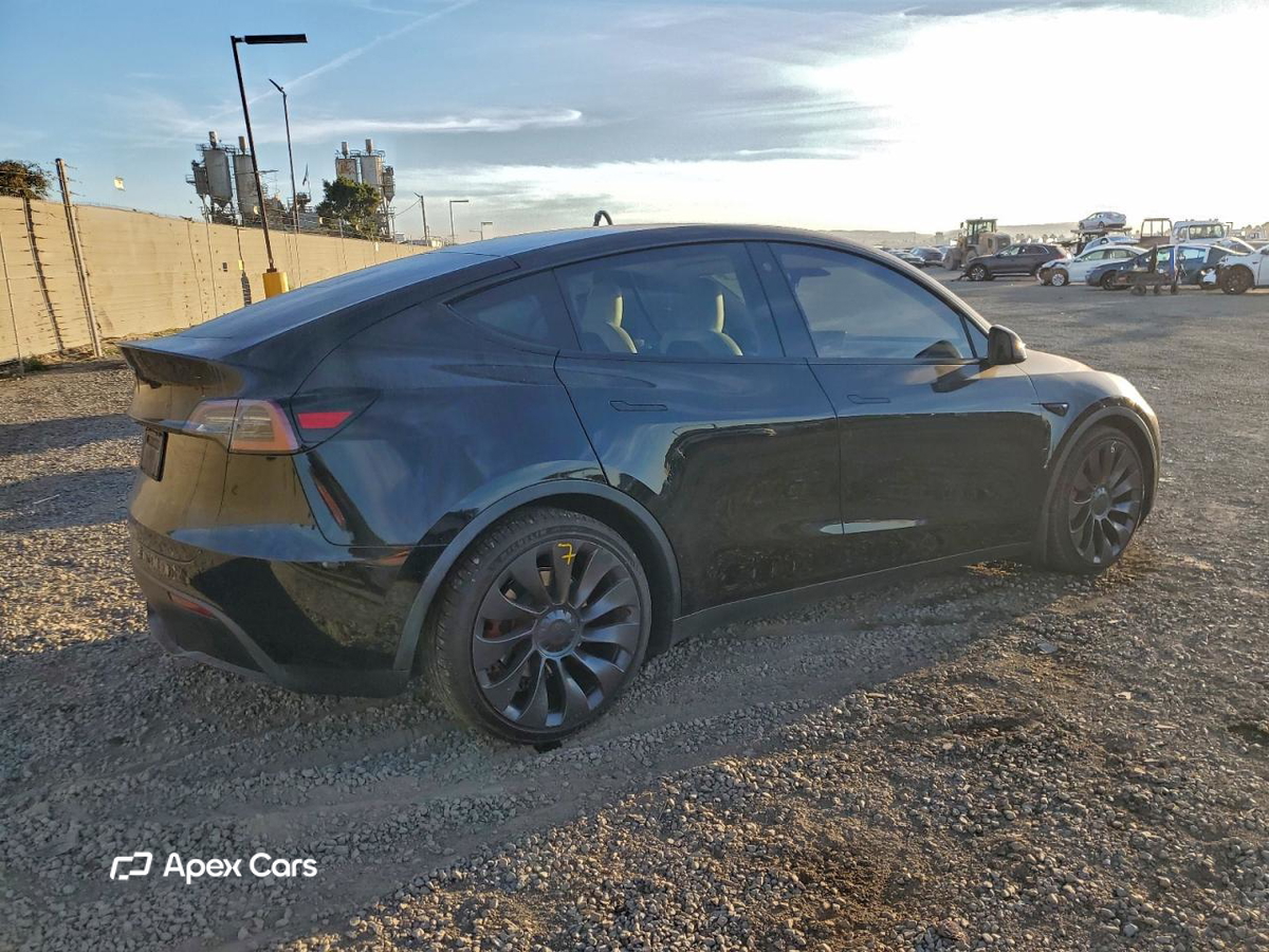 Tesla Model Y 2023