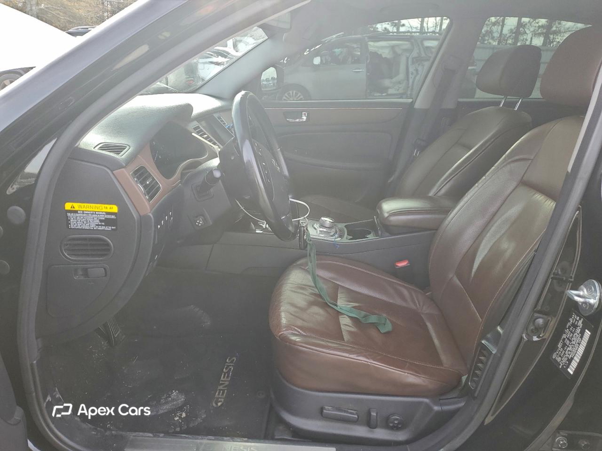 Hyundai Genesis 2010