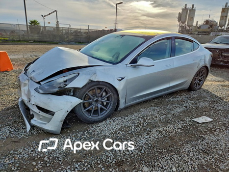 Tesla Model 3 2018 - Image 1 of 12