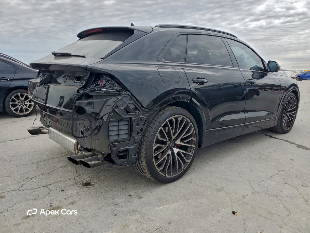 Audi SQ8 2025