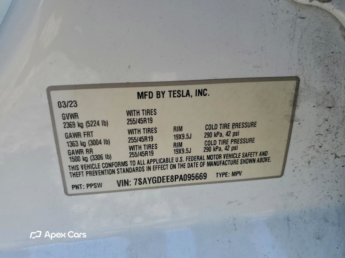Tesla Model Y 2023