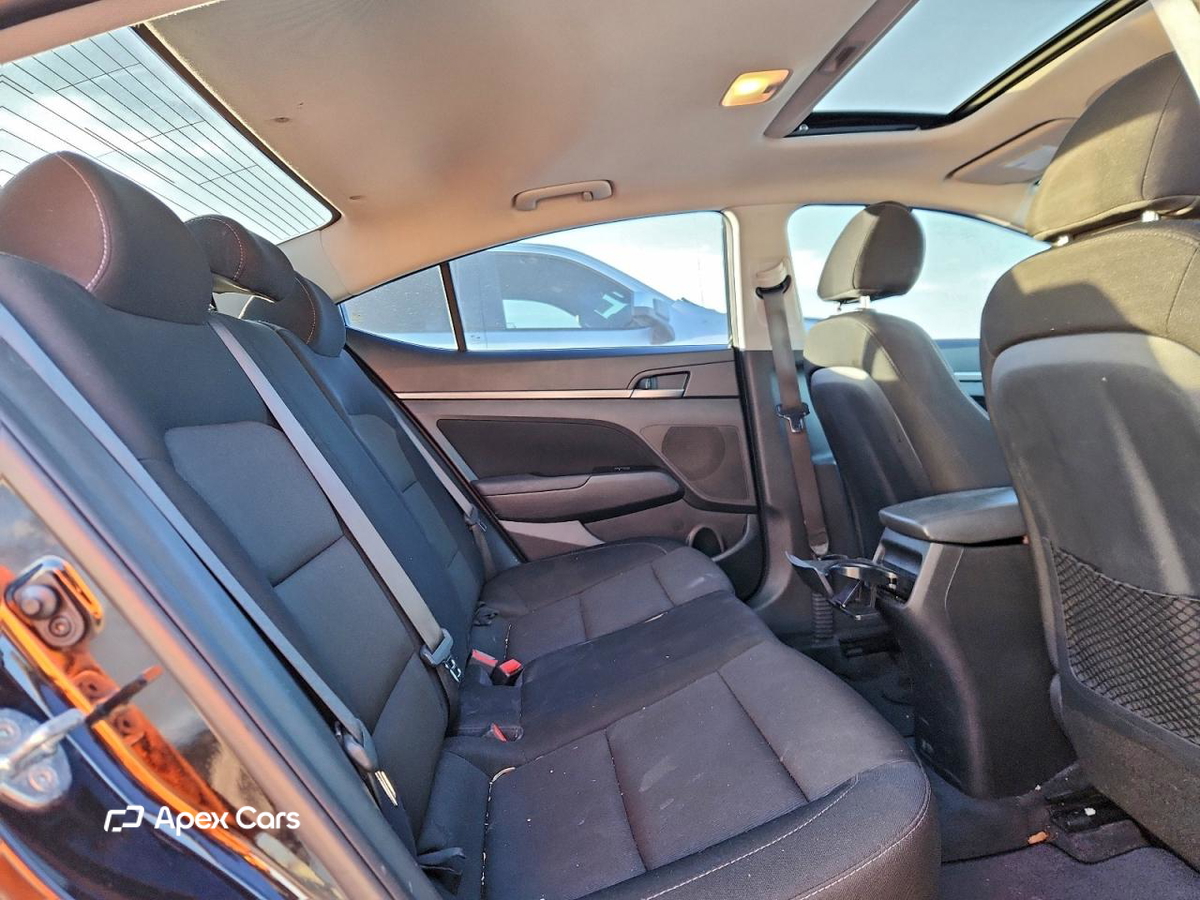 Hyundai Elantra 2018