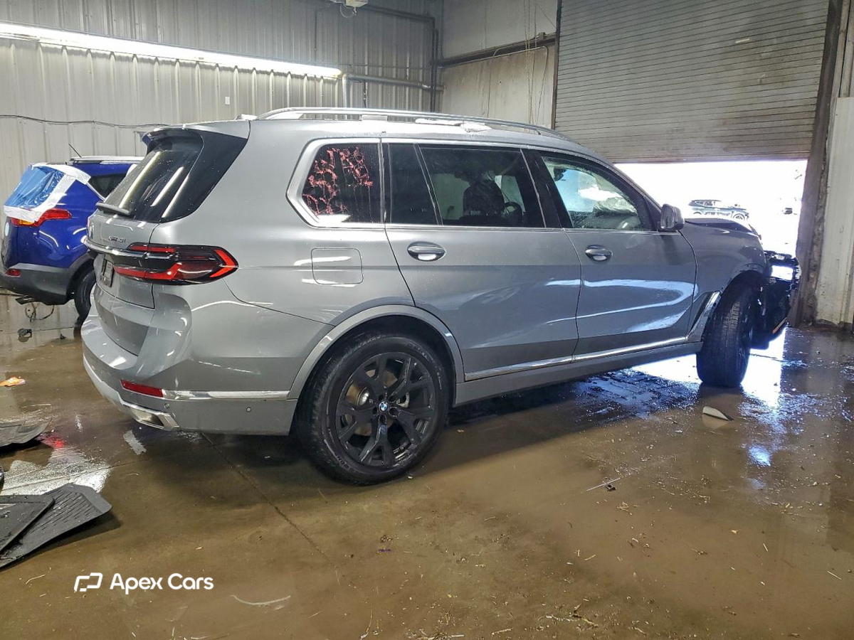 BMW X7 2025