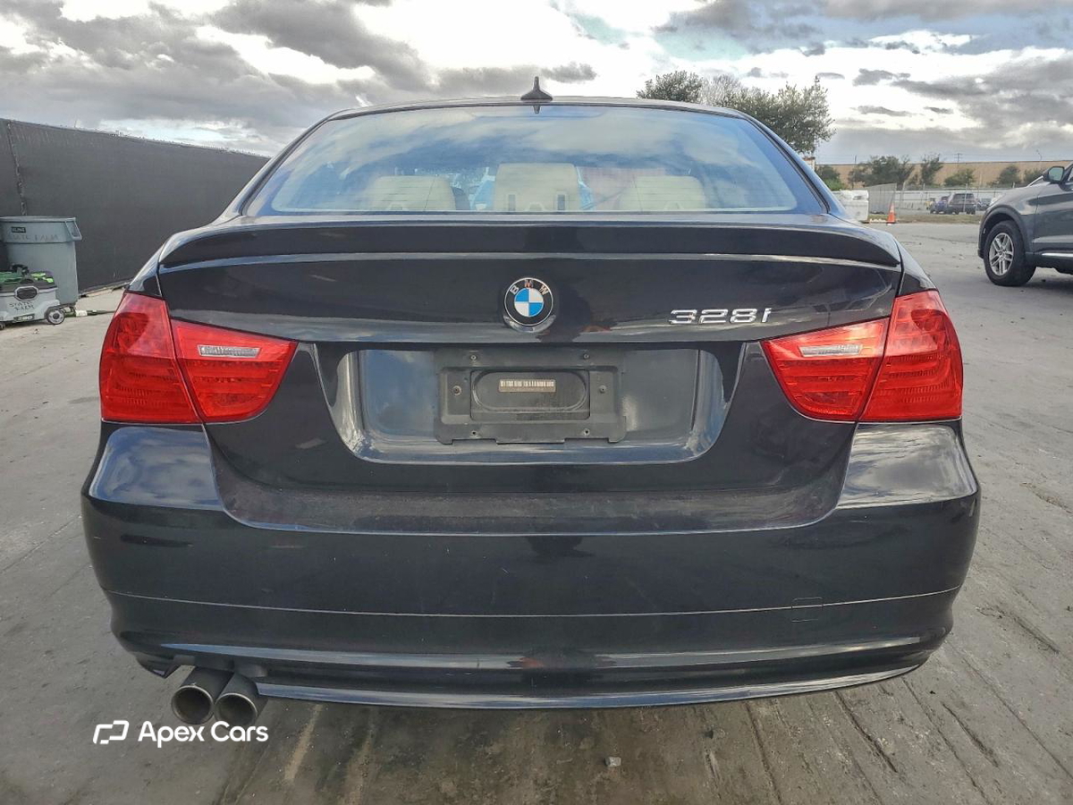 BMW Series 3 2011